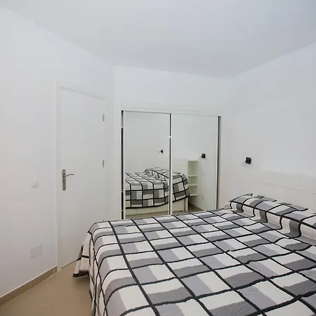 Apartamento First Line Pp/68 *
